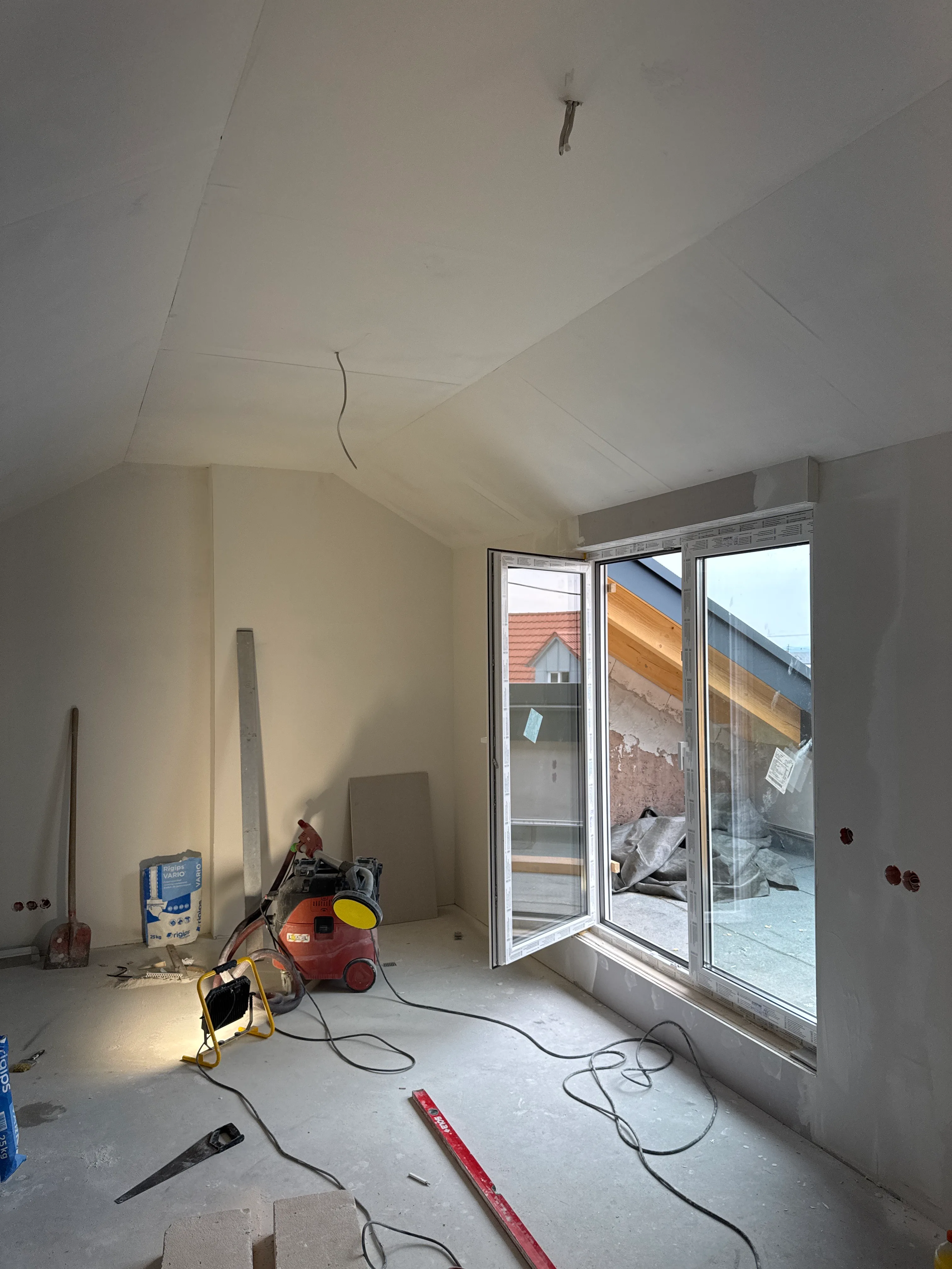 Wohnbereich Renovierung mit Terrassenzugang